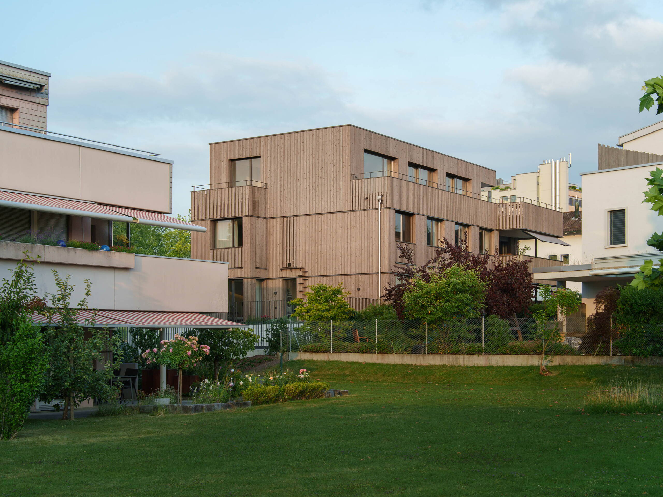 mfh_romanburri_aussen_43.jpg